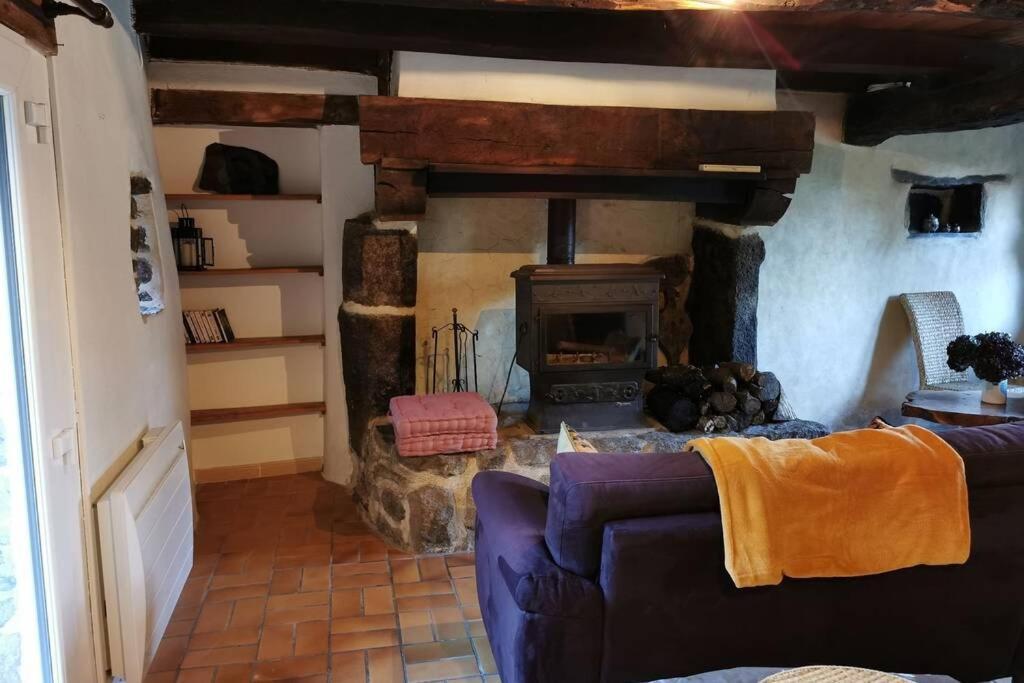 Petite Maison Dans Les Monts D'Arree Ty Coz Commana Exteriér fotografie