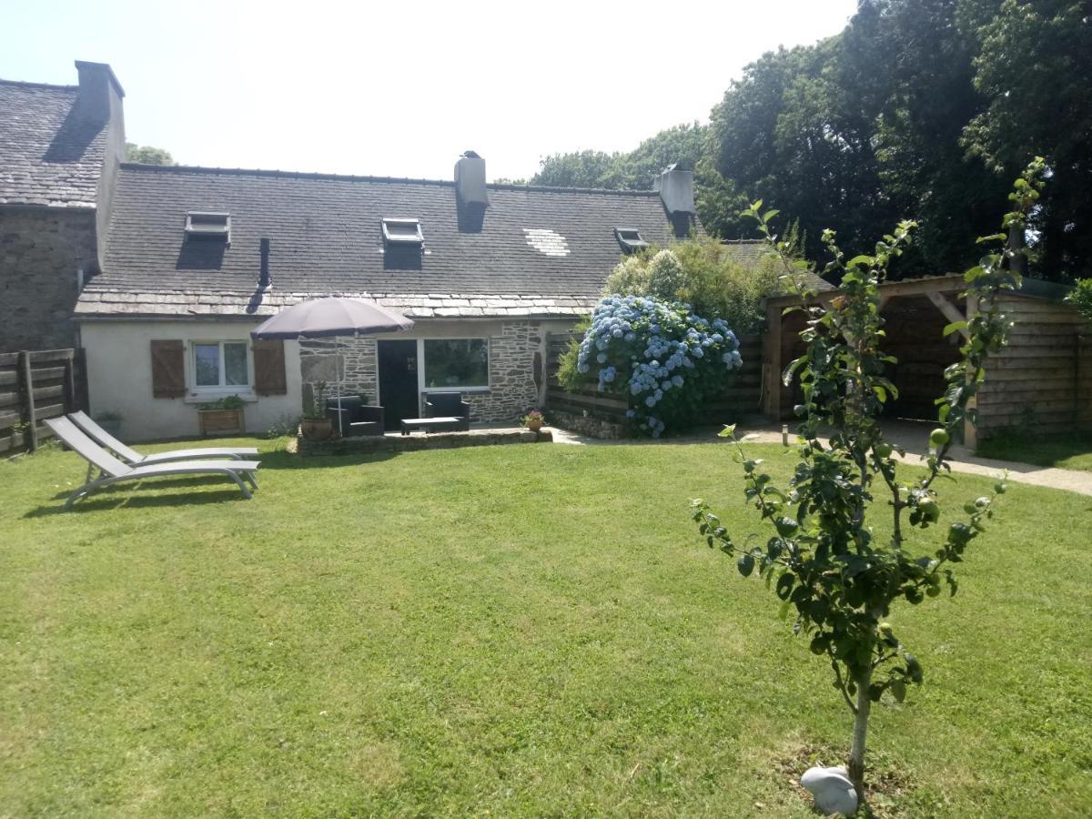Petite Maison Dans Les Monts D'Arree Ty Coz Commana Exteriér fotografie